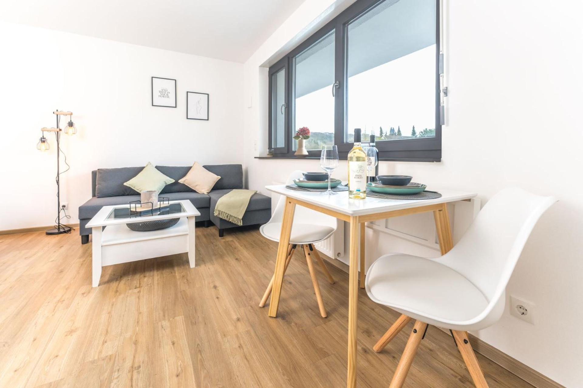 Modernes Apartment Mit Privatem Stellplatz Wenige Minuten Von Der Innenstadt & Mosel コブレンツ エクステリア 写真